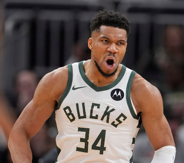 半岛体育官方网站-两主力缺阵替补暴走，兰德尔29+8+6力压字母，森林狼33分血洗雄鹿