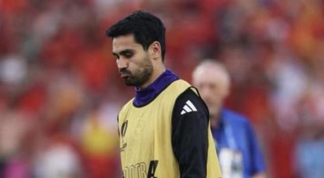 【夜读】偶像和迷弟的悲欢并不相通