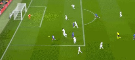 半岛体育-【早报】“00后”小鬼当家