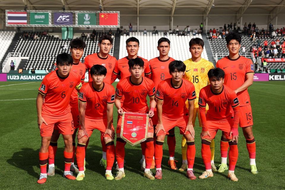 半岛体育-曝泰山锁定冬窗首签!贺一然已谈妥,转会费不到2000万