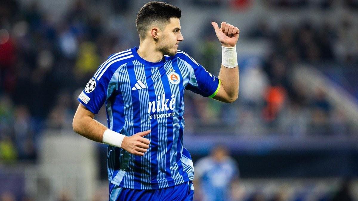 半岛体育-托利奇正式告别布拉迪斯拉发，据悉即将加盟浙江队