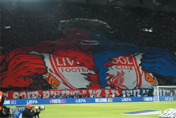 半岛体育-巴黎的漫威TIFO由斯坦李设计，利物浦球迷昨晚几乎鸦雀无声