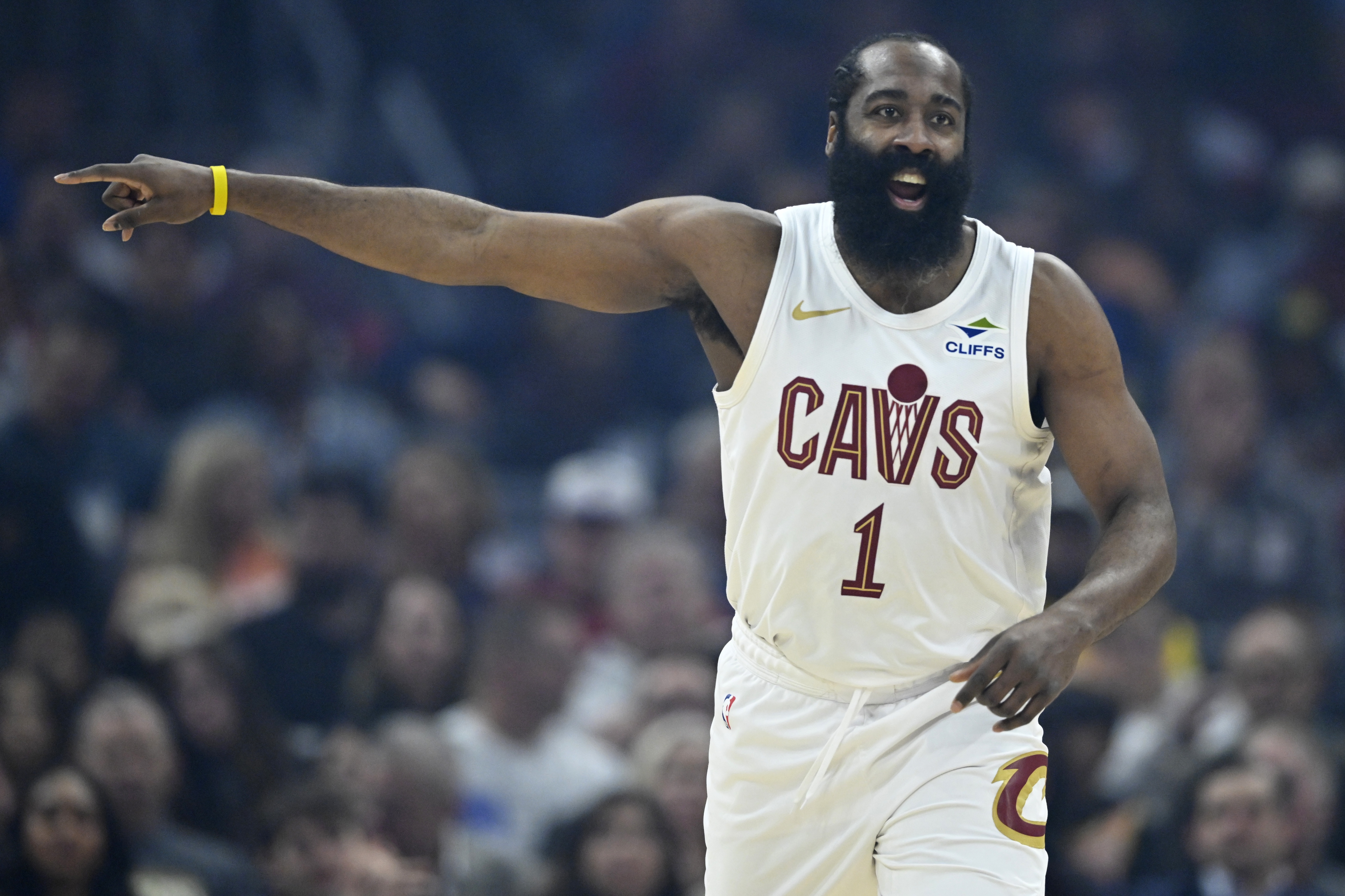 半岛体育官网-来骑士后时间减少&amp;效率提升！哈登本季场均23.6分8助&amp;命中率43.4%